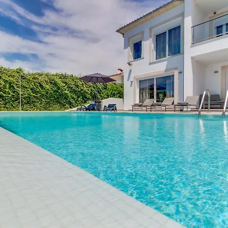 Azul Villa